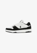 Trainers white